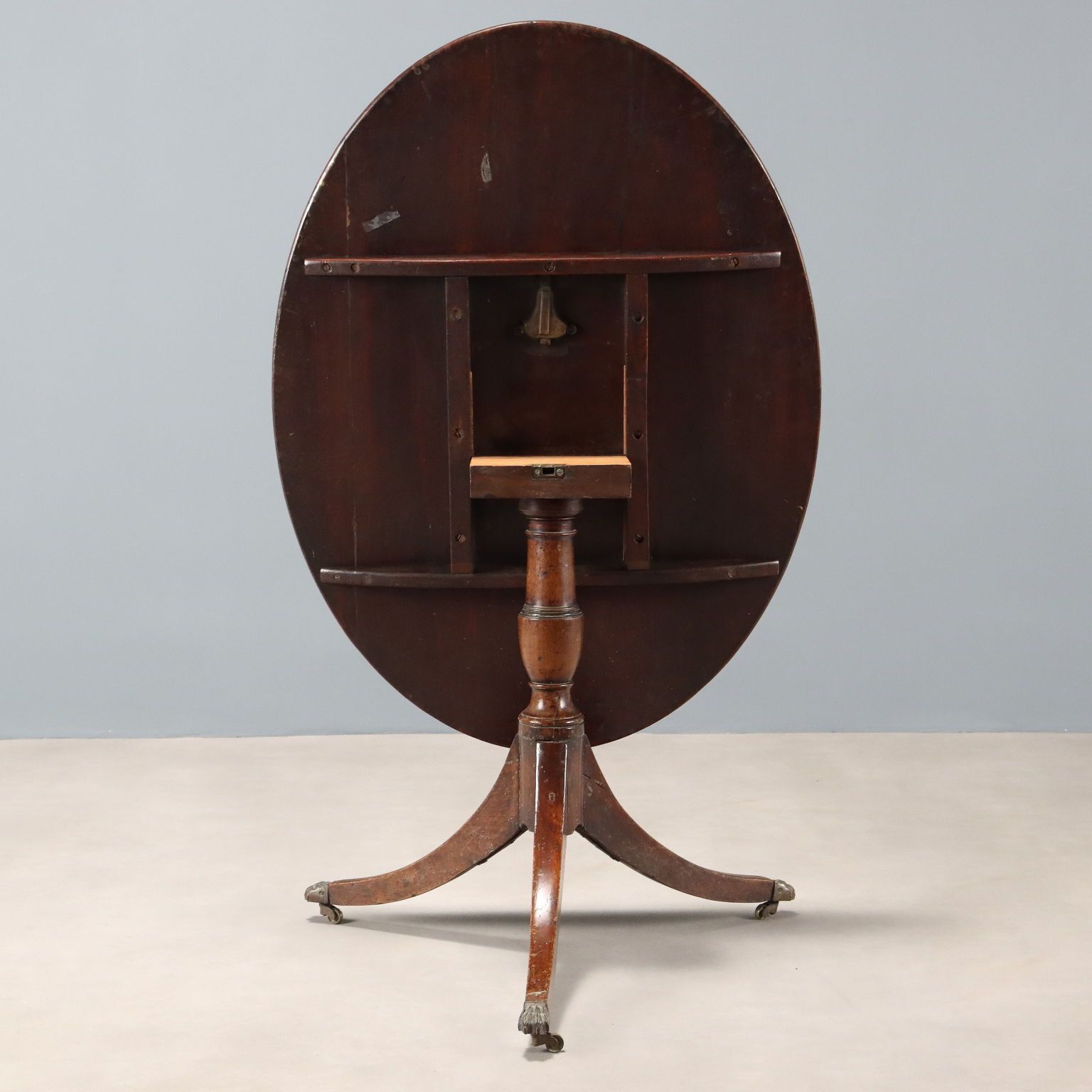Antique Table Mahogany Oval Shaped England XIX Century photo 530.0