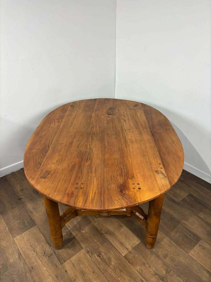 photo vinterior Custom Made Oval Elm Dining Table