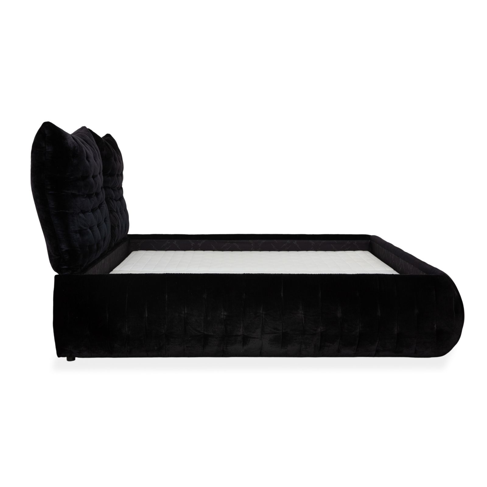 photo furniture Lit Bretz Feya en velours noir