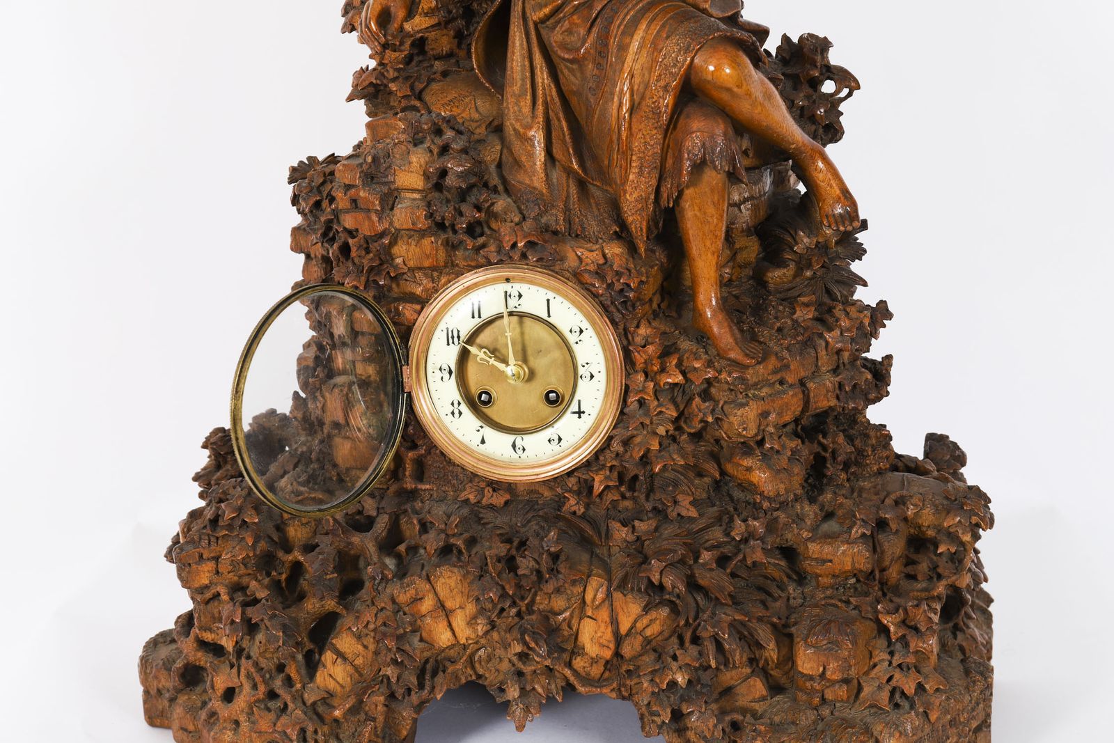 photo vintage Antique Swiss 'Black Forest' Carved Linden Wood Clock By Bergen & Co 19th C