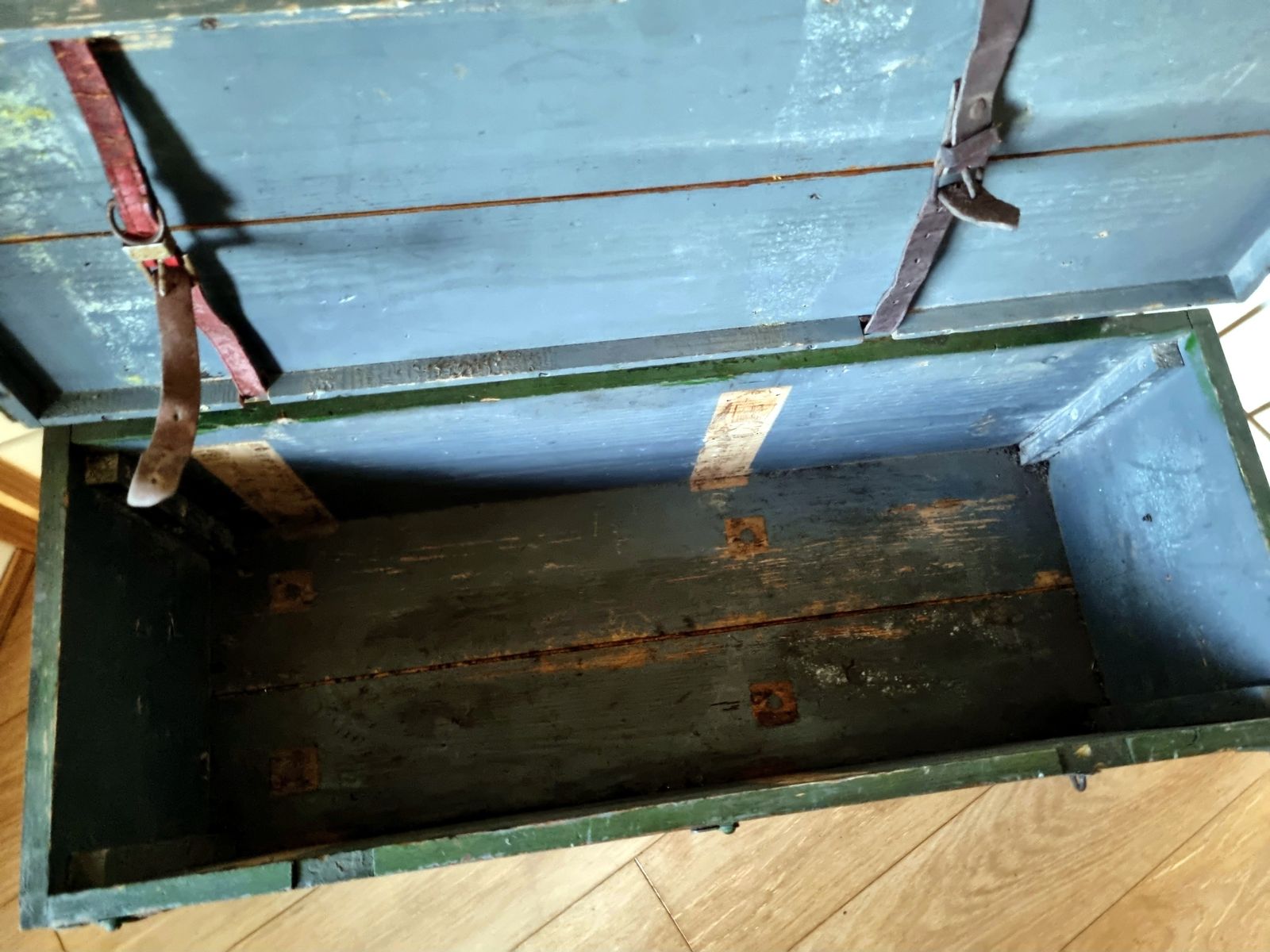 photo vintage Original Military Equipment Box, Royal Air Force Raf, World War Two British Issue Radio Ammo, Large