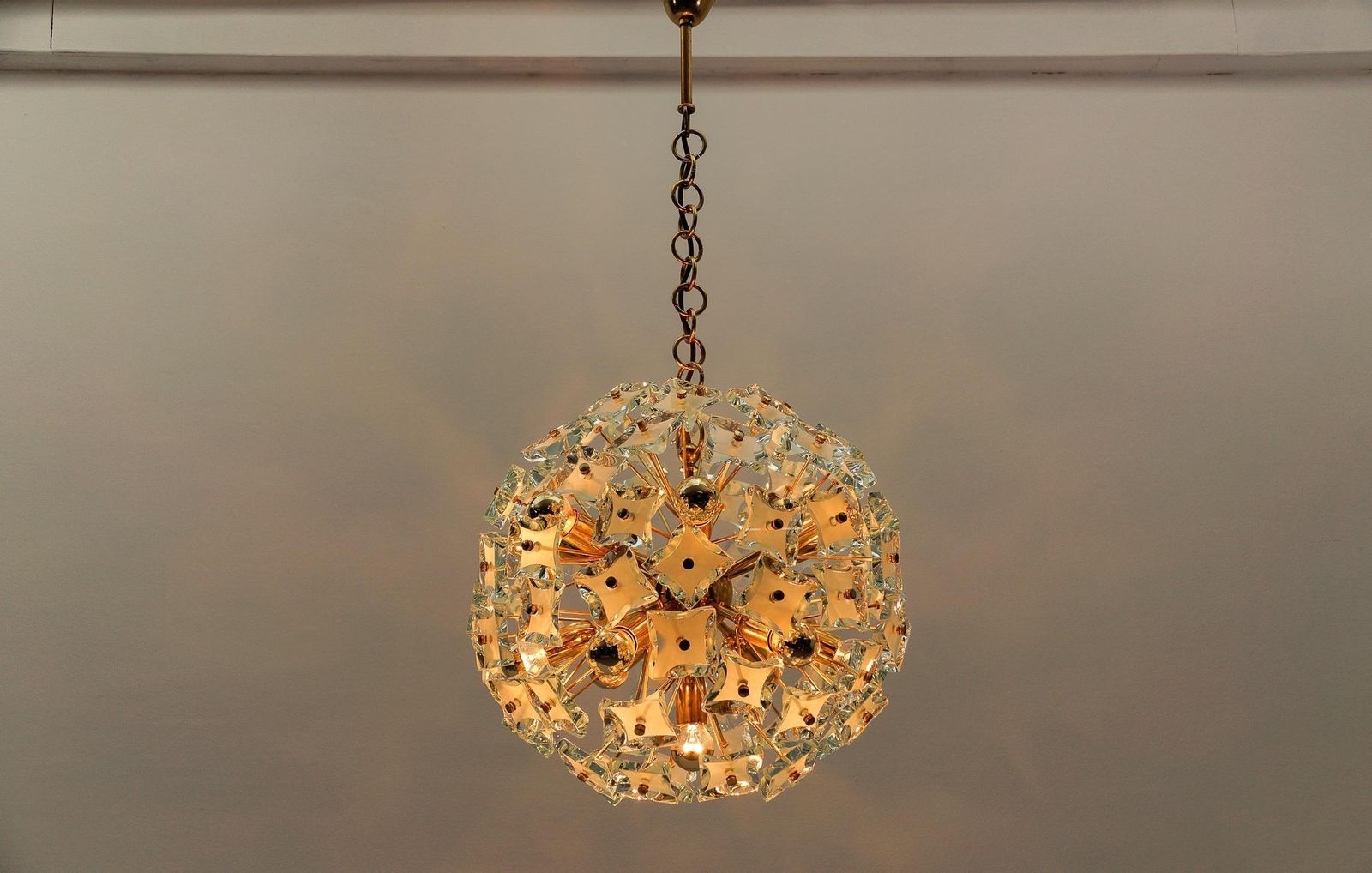 photo for sale Snowflake Lamp In Gold And Glass In The By Zero Quattro, 1960s Italy