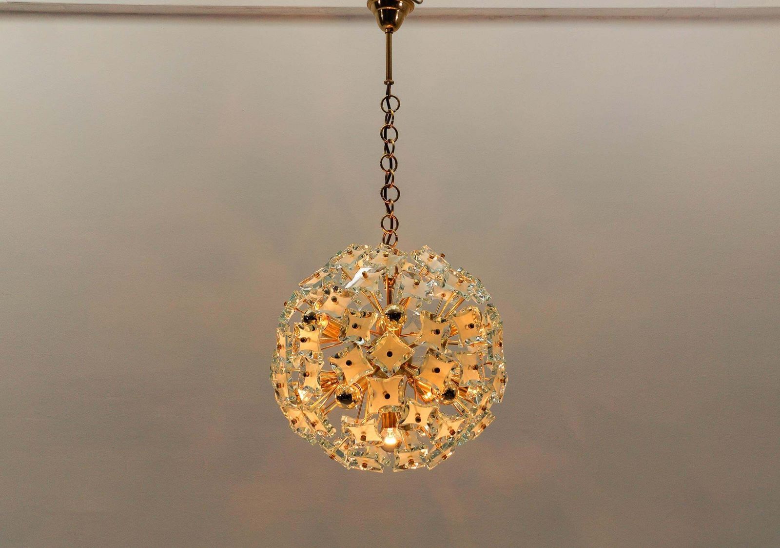 Lighting Snowflake Lamp In Gold And Glass In The By Zero Quattro, 1960s Italy photo