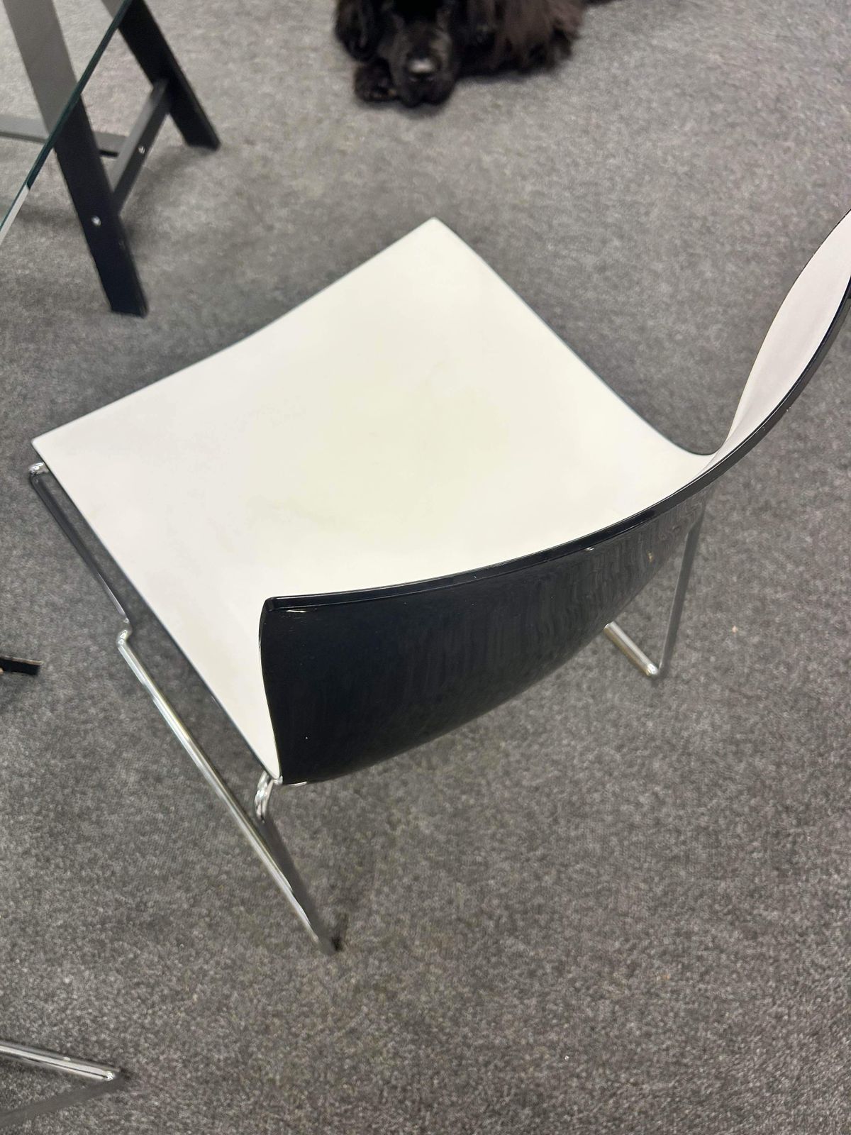 Set Of 4 Arper Catifa 46 Sled Base Chairs – Black & White – Designer Modern Classics photo furniture
