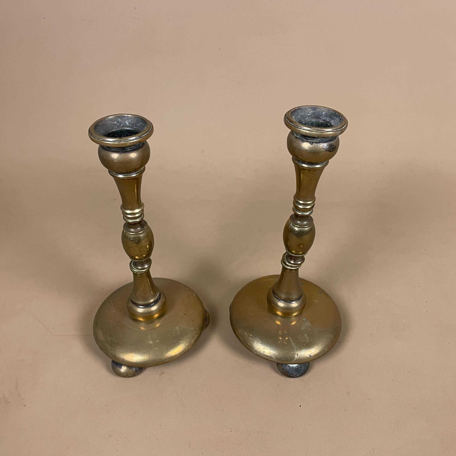 Antique Matching Pair Of Gold Brass Metal Candlestick Candle Stick Vintage Column Taper Dinner Candlesticks Round Base 3 Ball Feet Set photo 59.0