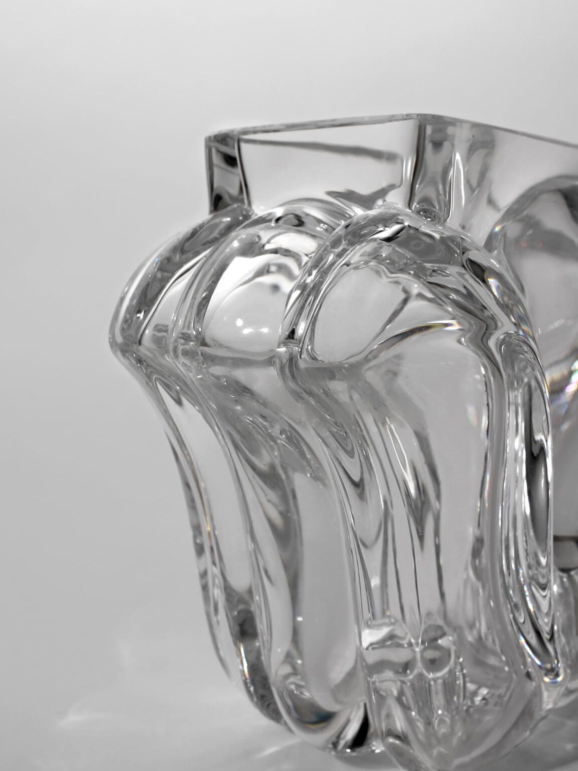 Lars Hellsten "Tulip" Full Lead Crystal Glass Vase, For Orrefors, Sweden photo 652.0