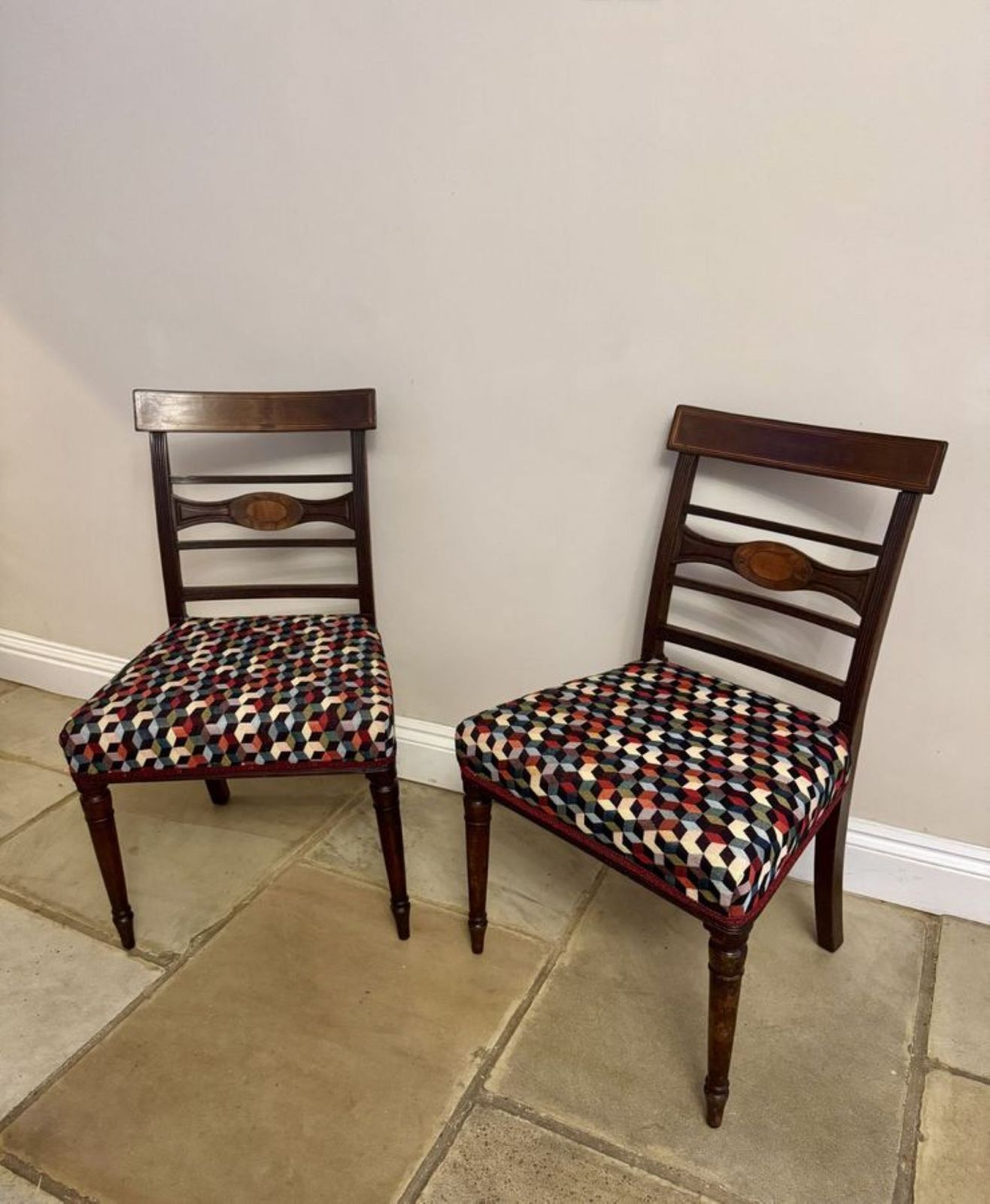 Vibrant Pair Of Regency Mahogany Inlaid Pair Of Chairs