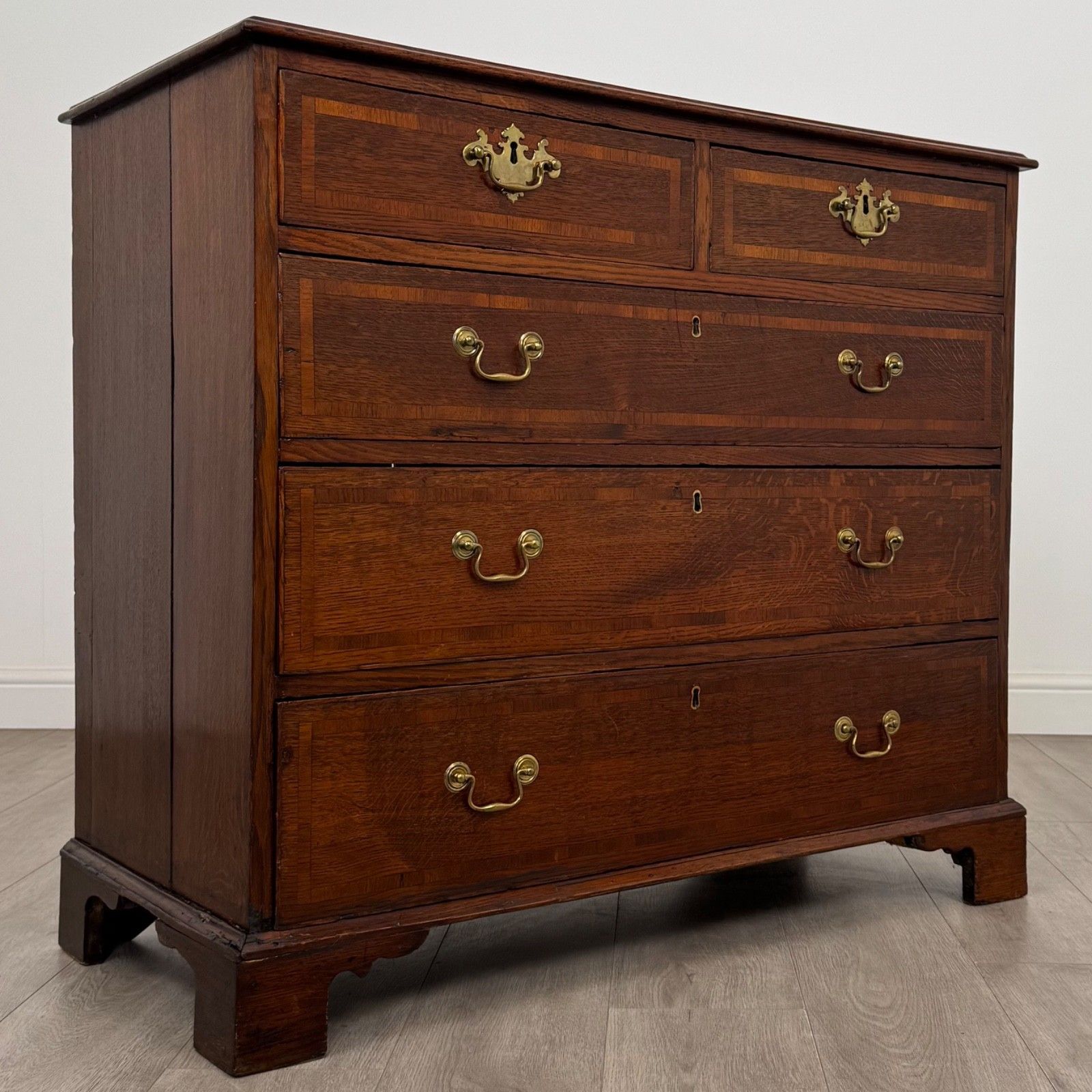 Antique 18th Century Good Quality Chest Of Drawers In Oak photo vintage