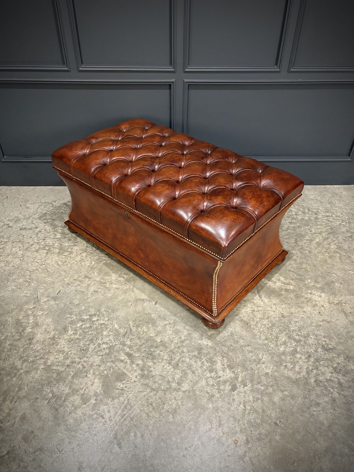 Large Regency Leather Ottoman photo vinterior