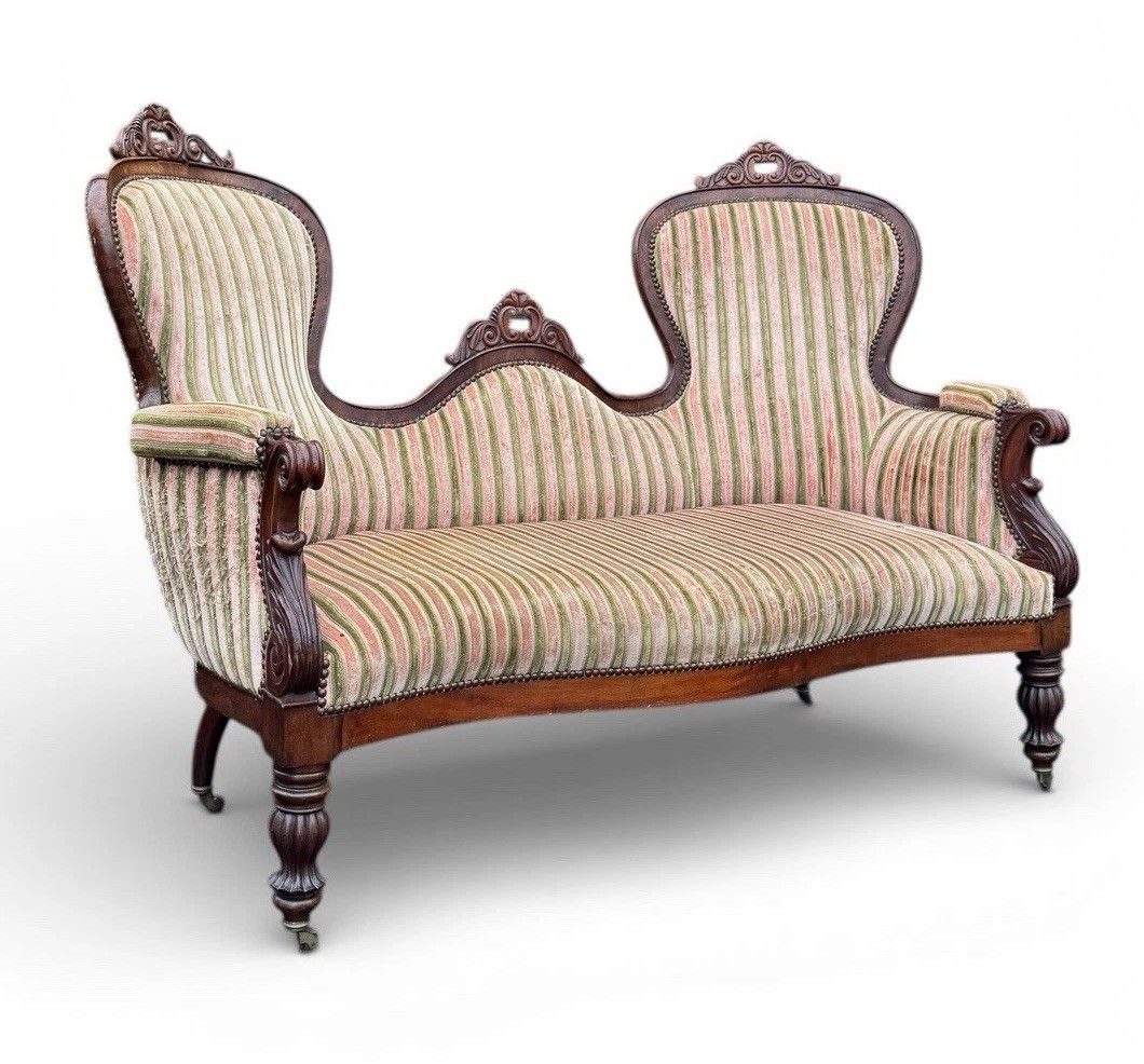 Antique Victorian Mahogany Double Spoon Back Sofa Serpentine Front C1870s