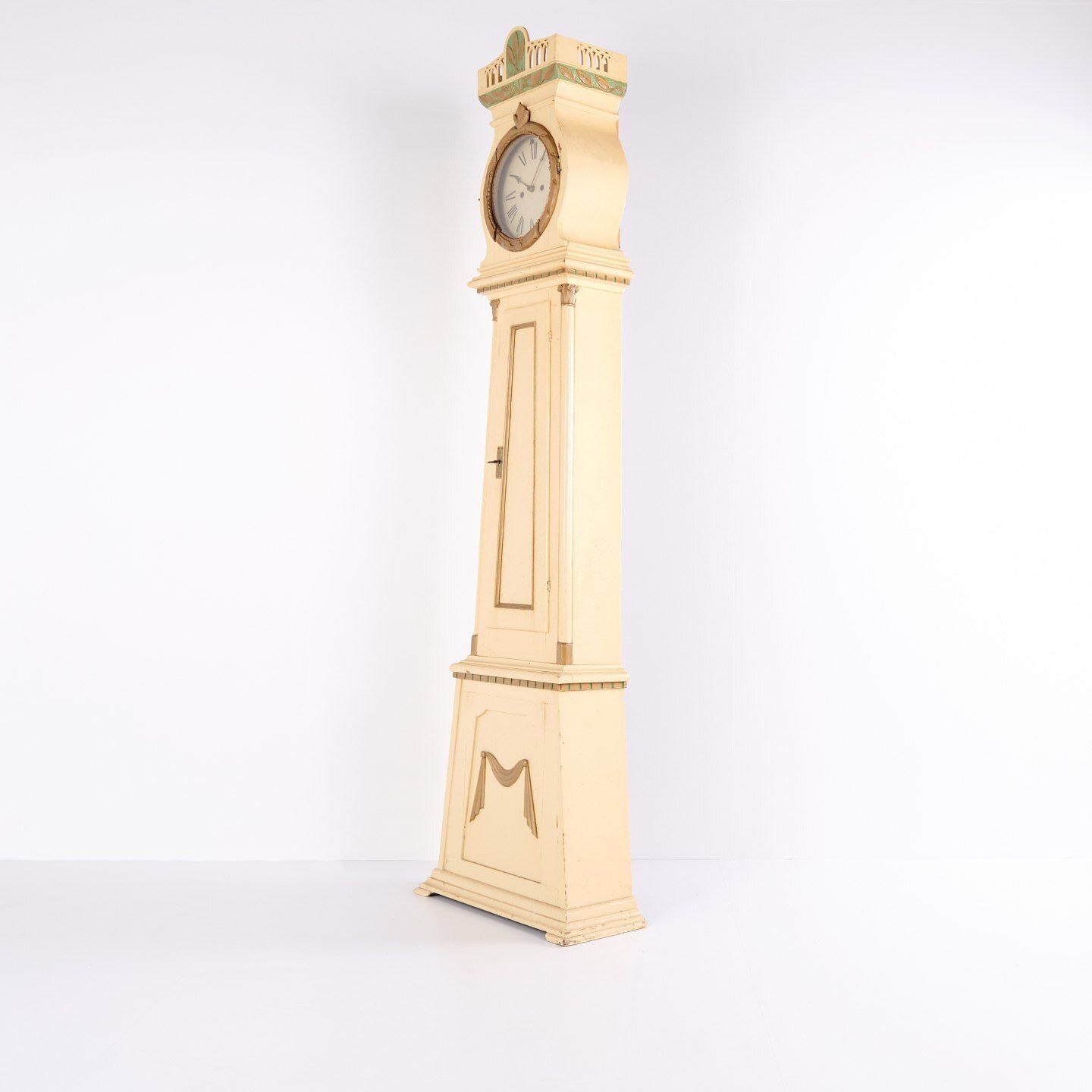 Grandfather Clock / Bornholm Clock   Frøken   White Painted   Decoration   1790s photo furniture