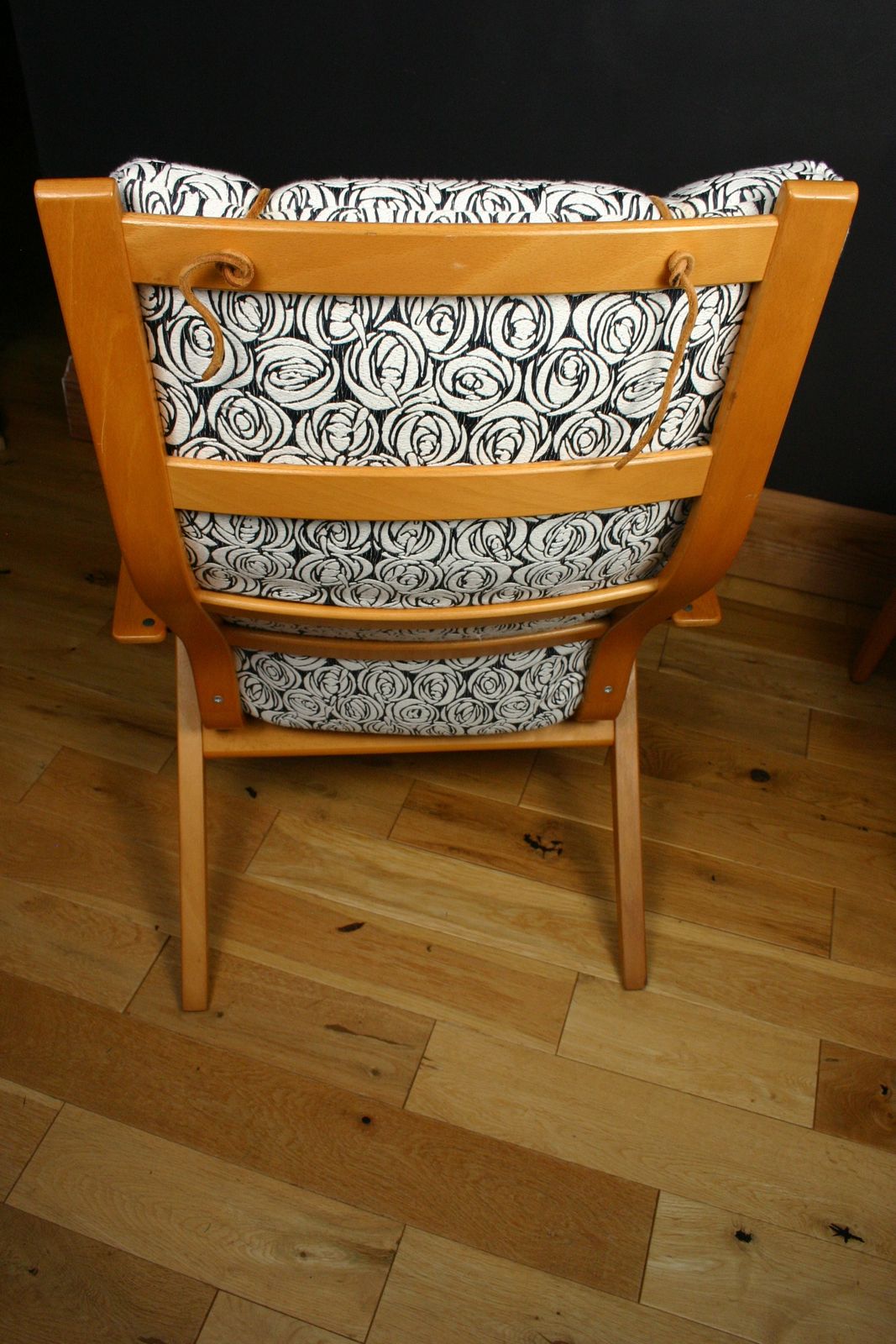 775.0 Simo Heikkilä For Ikea Lounge Chair And Footstool, Early 1990s | Newly Reupholstered Scandinavian Modern Design photo