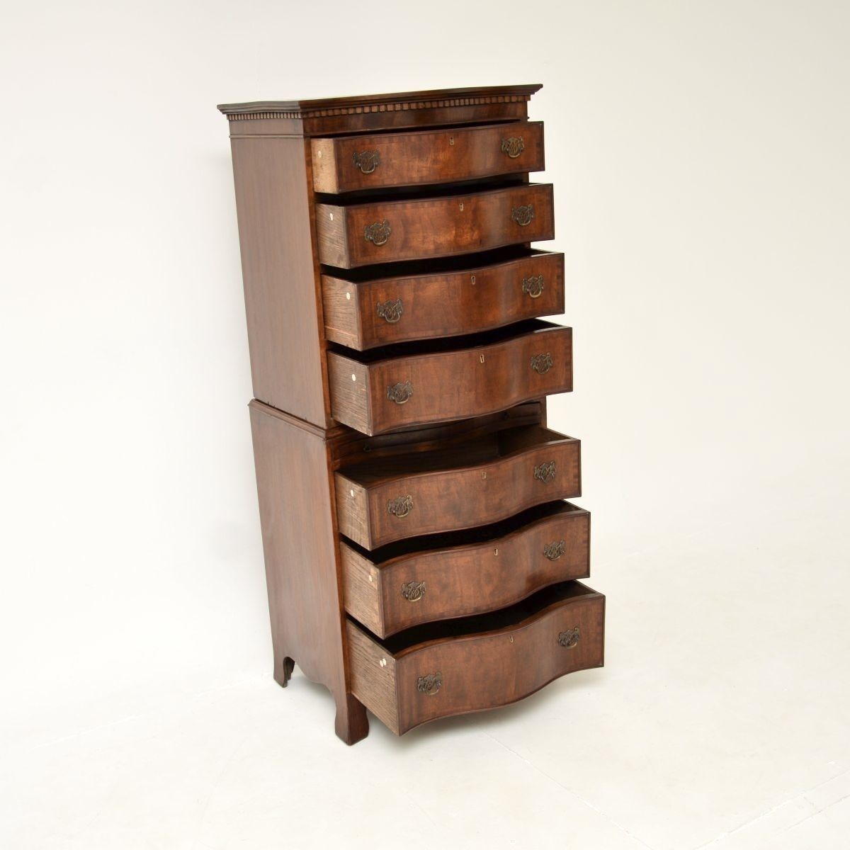 photo furniture Antique Mahogany Serpentine Chest On Chest Of Drawers