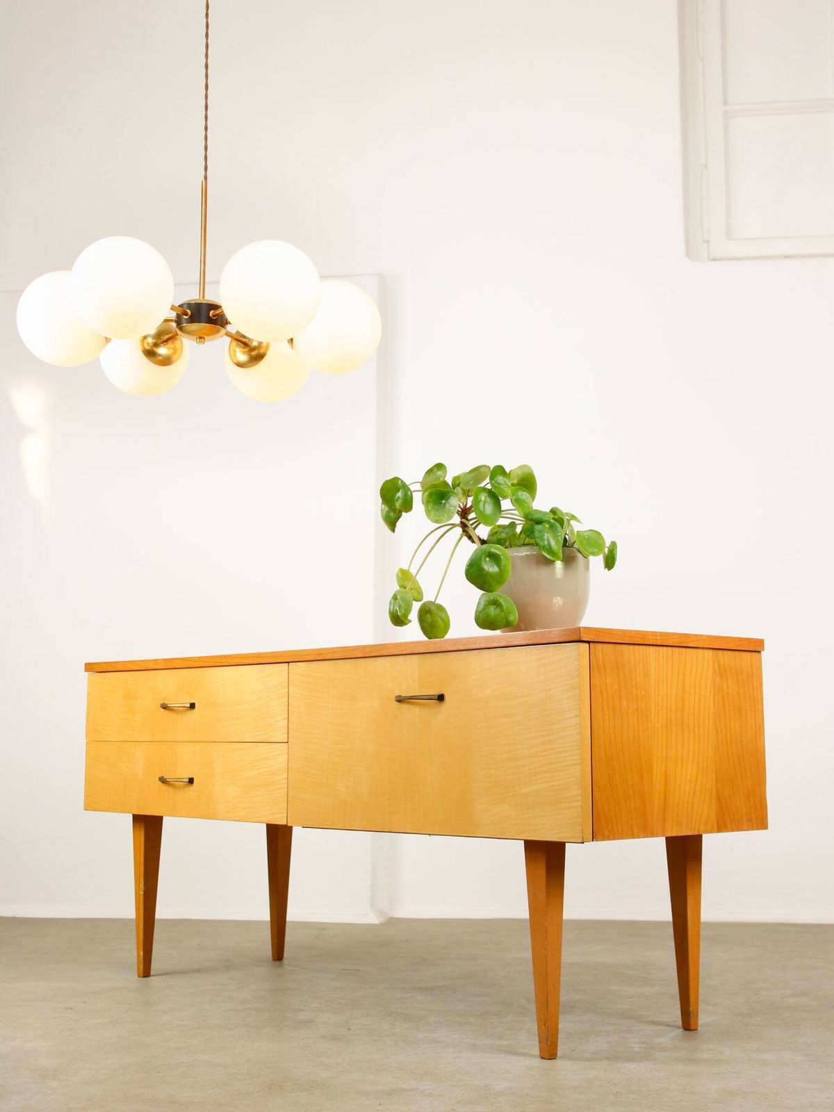 Sputnik 6 Arm Chandelier In Mid Century Modern Italian Style With Opaline Shades, 19 photo 754.0