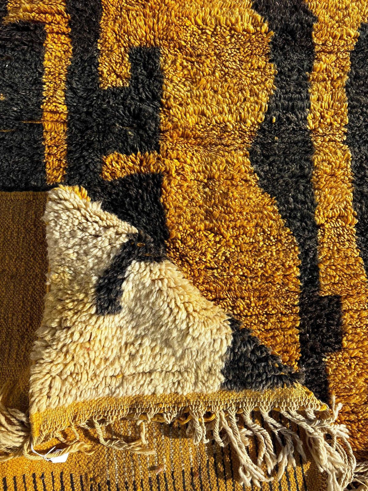 Modern Moroccan Wool Rug – 175x270 Cm Handwoven Abstract Yellow Mustard Berber Carpet – Artisan Handmade Rug – Contemporary Home Decor photo for sale
