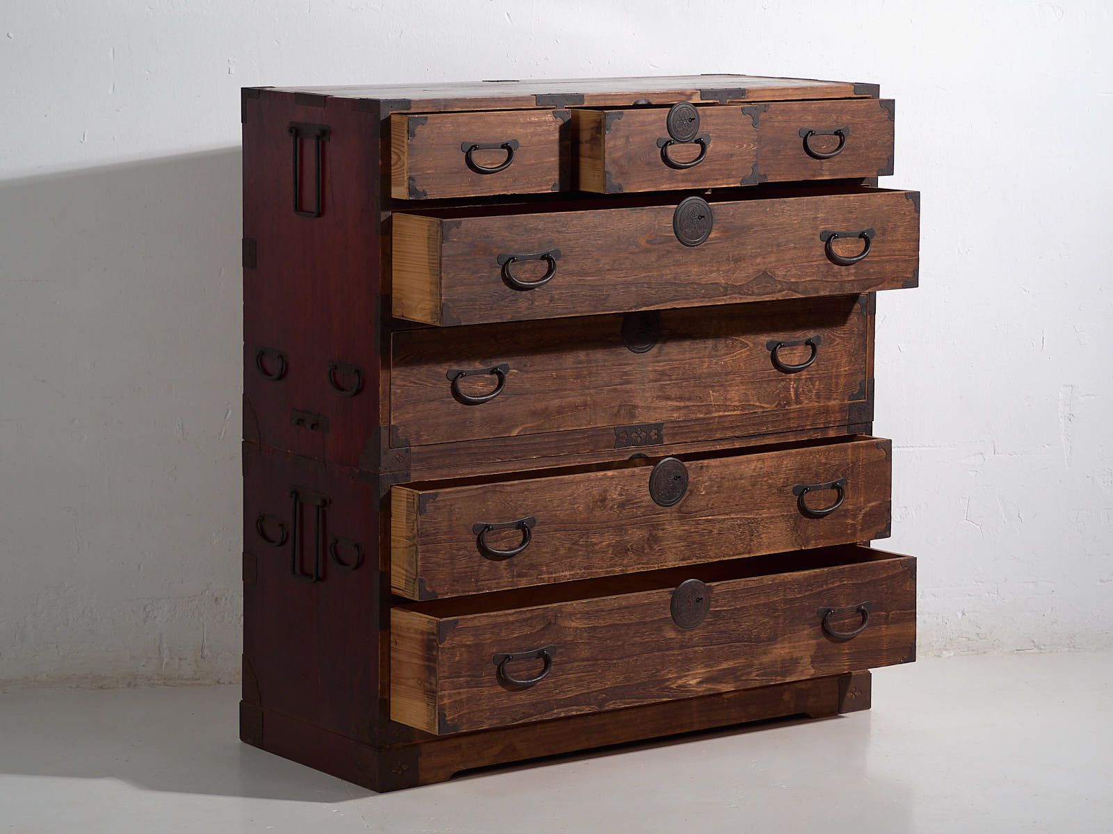 photo furniture Japanese Sendai Isho Dansu (Clothing Chest), Large Size, Made Of Cedar And Iron, Meiji Taishō Period (C. 1890 1925).
