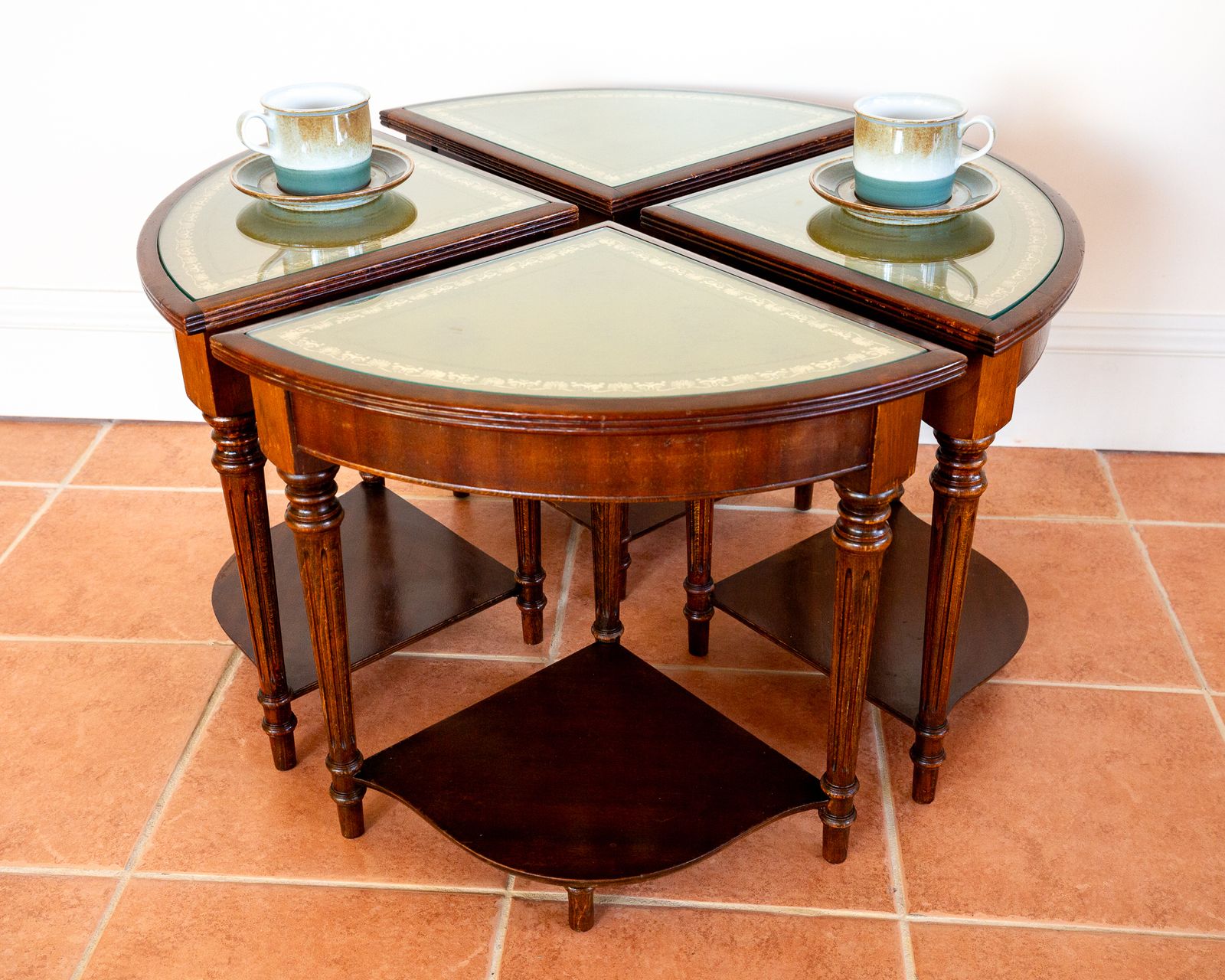 photo vinterior Campaign Style Leather Top Mahogany Nesting Centre Coffee Tables Glass Embossed Stencilled Leather Occasional Cocktail Tables Nest Of Tables Segmented
