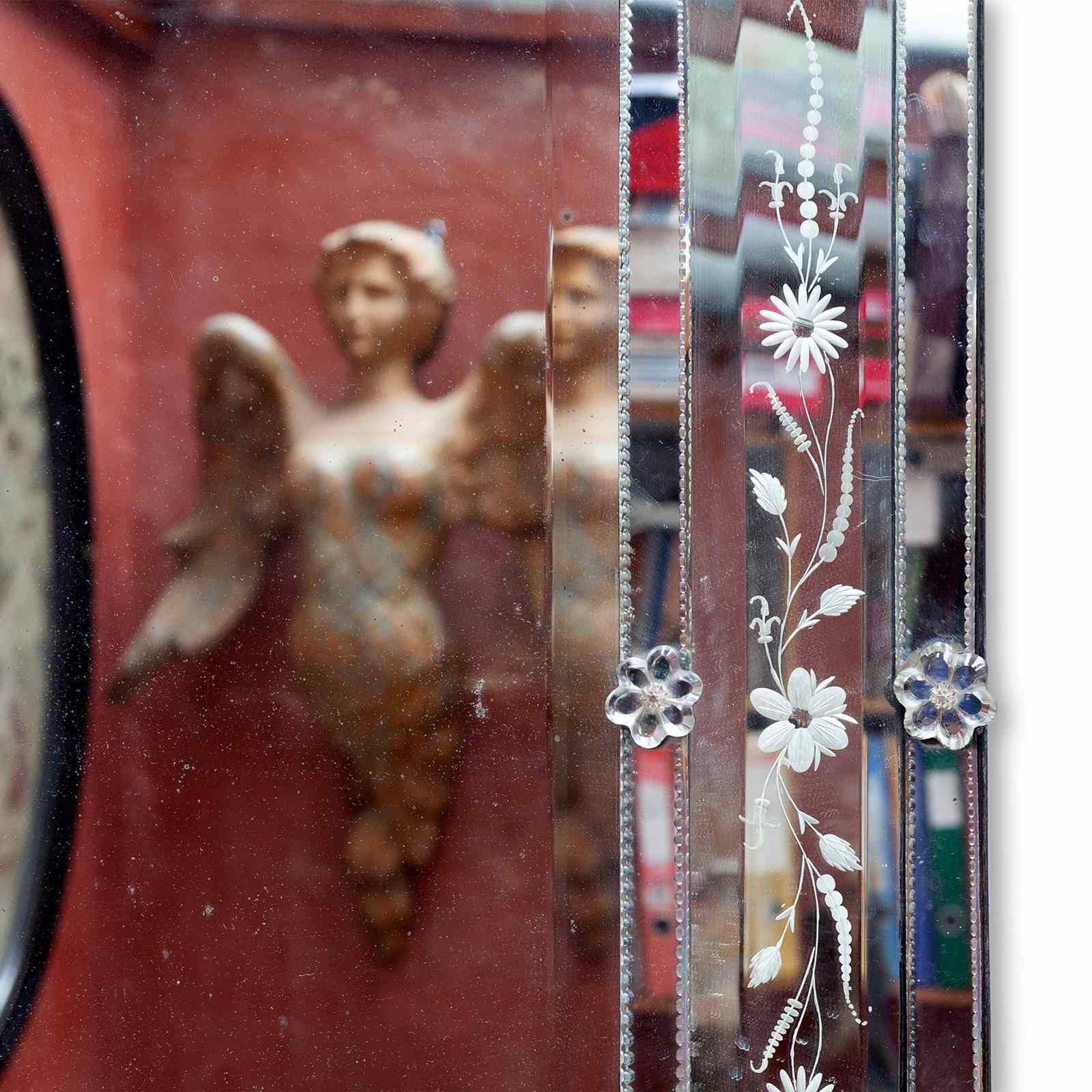 Mid  20th Century Venetian 'Cushion' Mirror photo vinterior