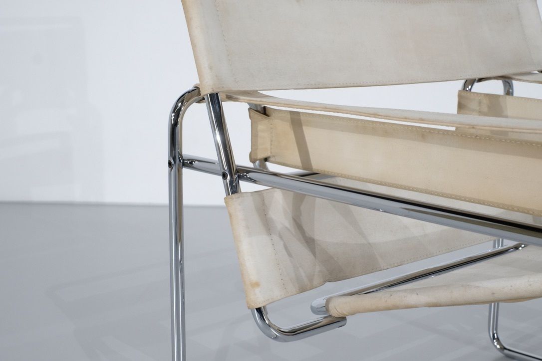 photo furniture Armchair " B3 Wassily " Fabric By Marcel Breuer For Gavina, 1925s.