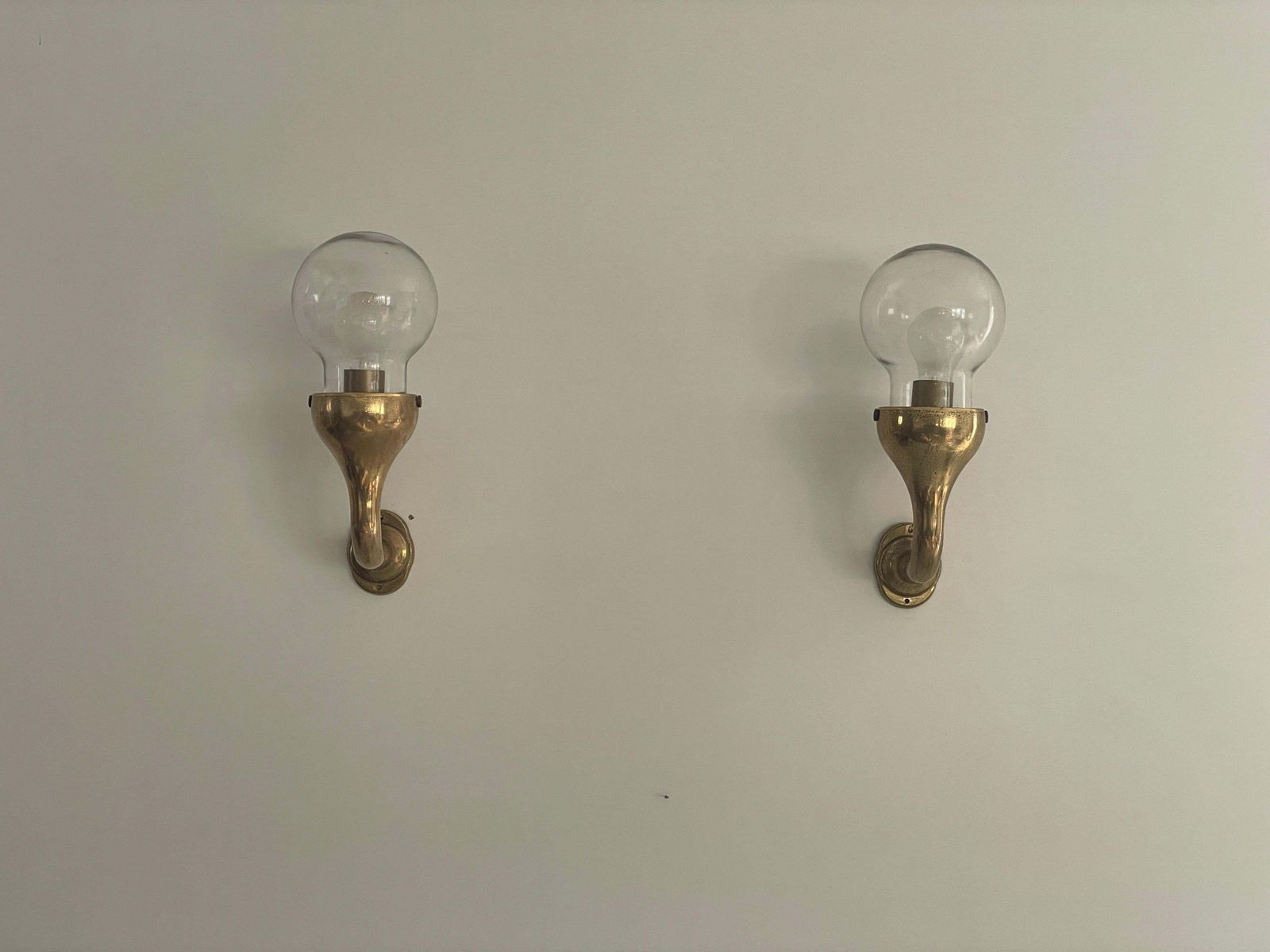 Modernist Glass And Brass Body Pair Of Sconces, 1960s, Italy photo Lighting