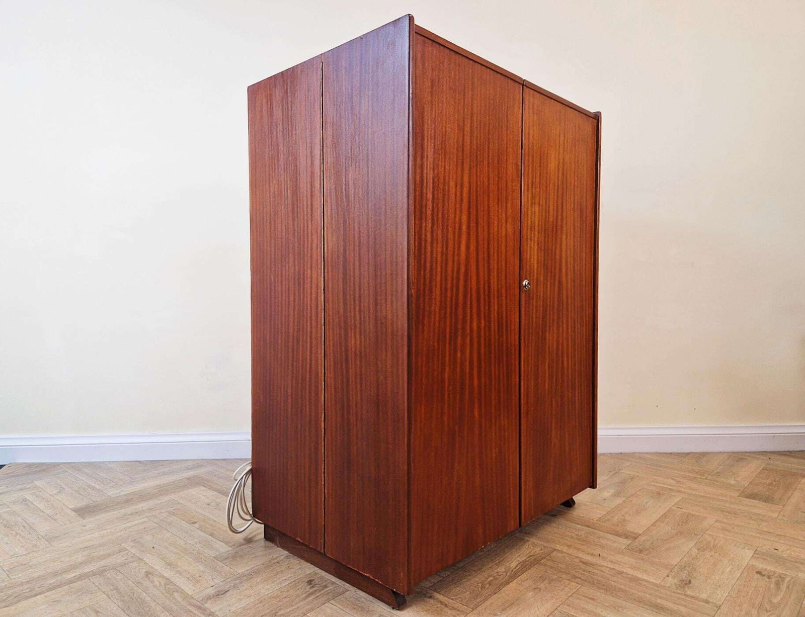photo vintage Mummenthaler & Meier Switzerland 1960's Vintage 'Magic Box' Folding Desk Sideboard Bl804