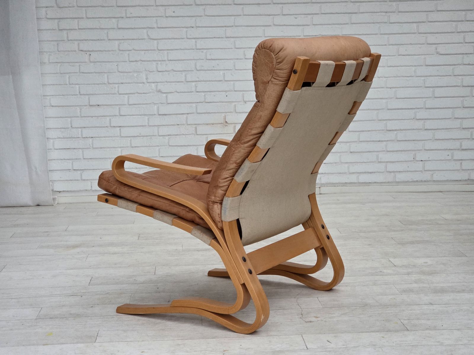 Jaren 1970, Noorse Fauteuil, Model "Kengu", Meubelsleder. photo buy