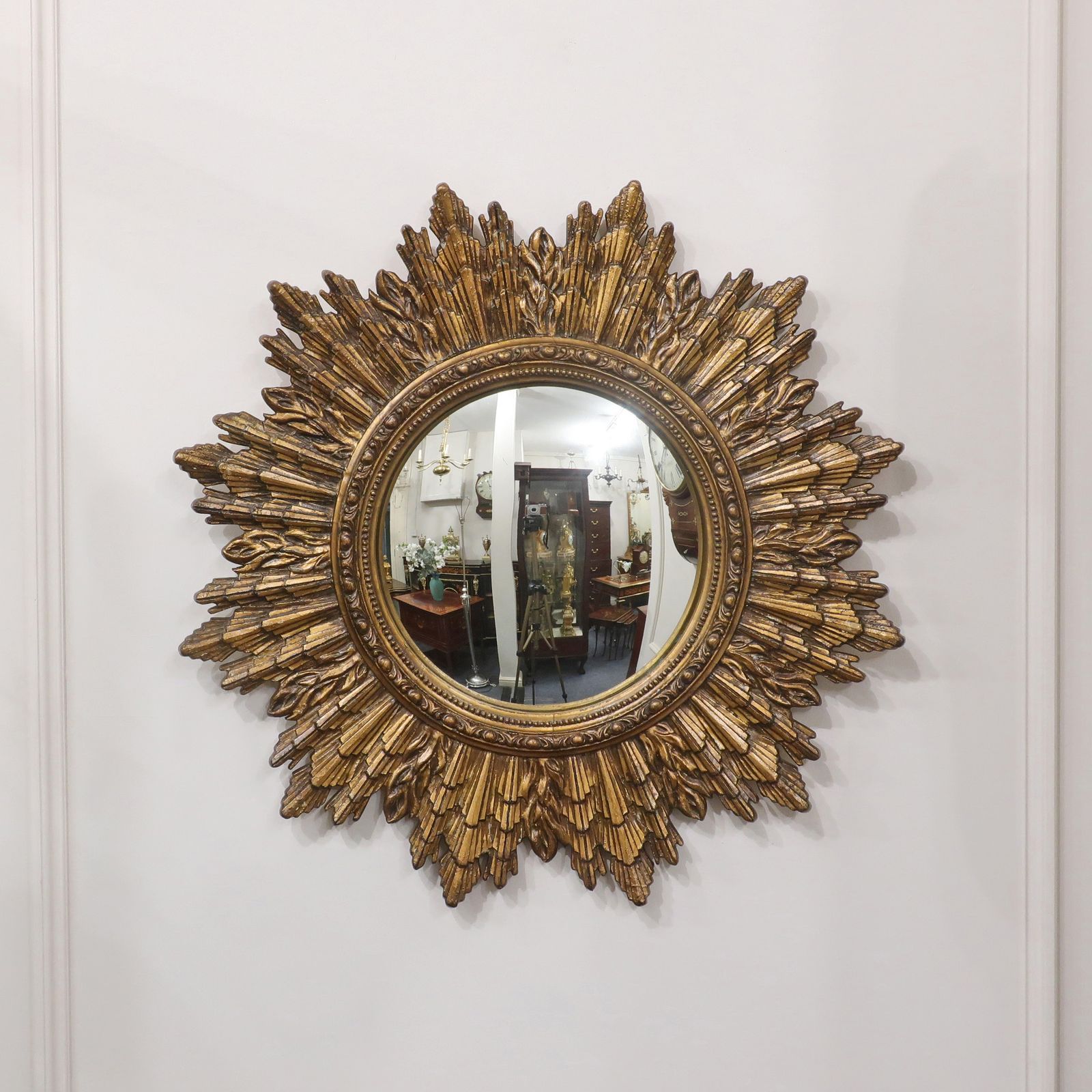 Mid Century Giltwood Sunburst Convex Wall Mirror photo vintage