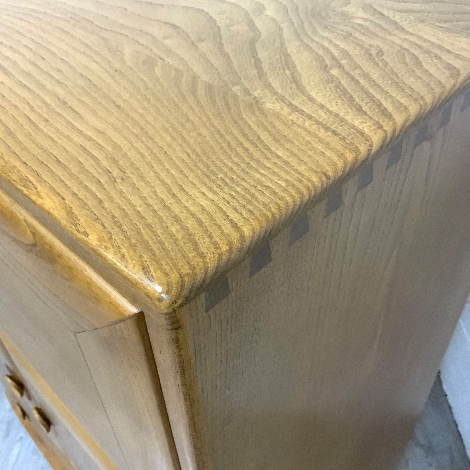Vintage Mid Century Ercol Windsor Serving Cabinet Model 469 Blonde Elm 1960's photo vinterior