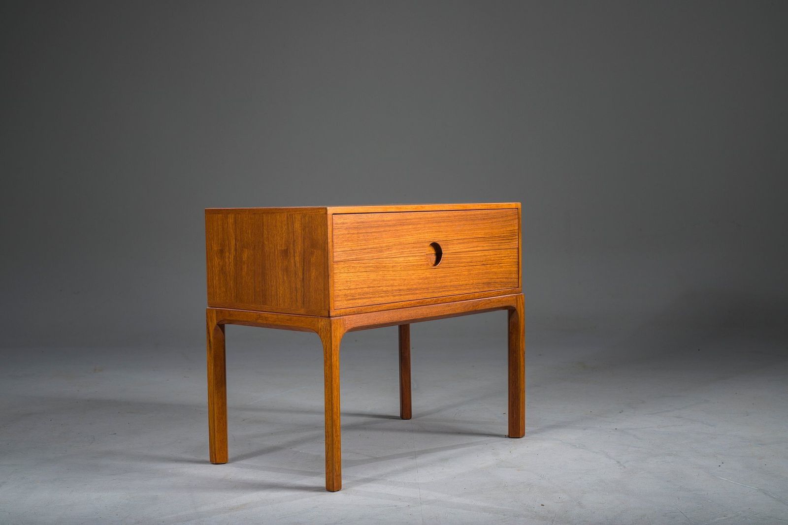 Mid Century Modern No. 384 Bedside Table In Teak By Aksel Kjersgaard, Denmark, 1960s