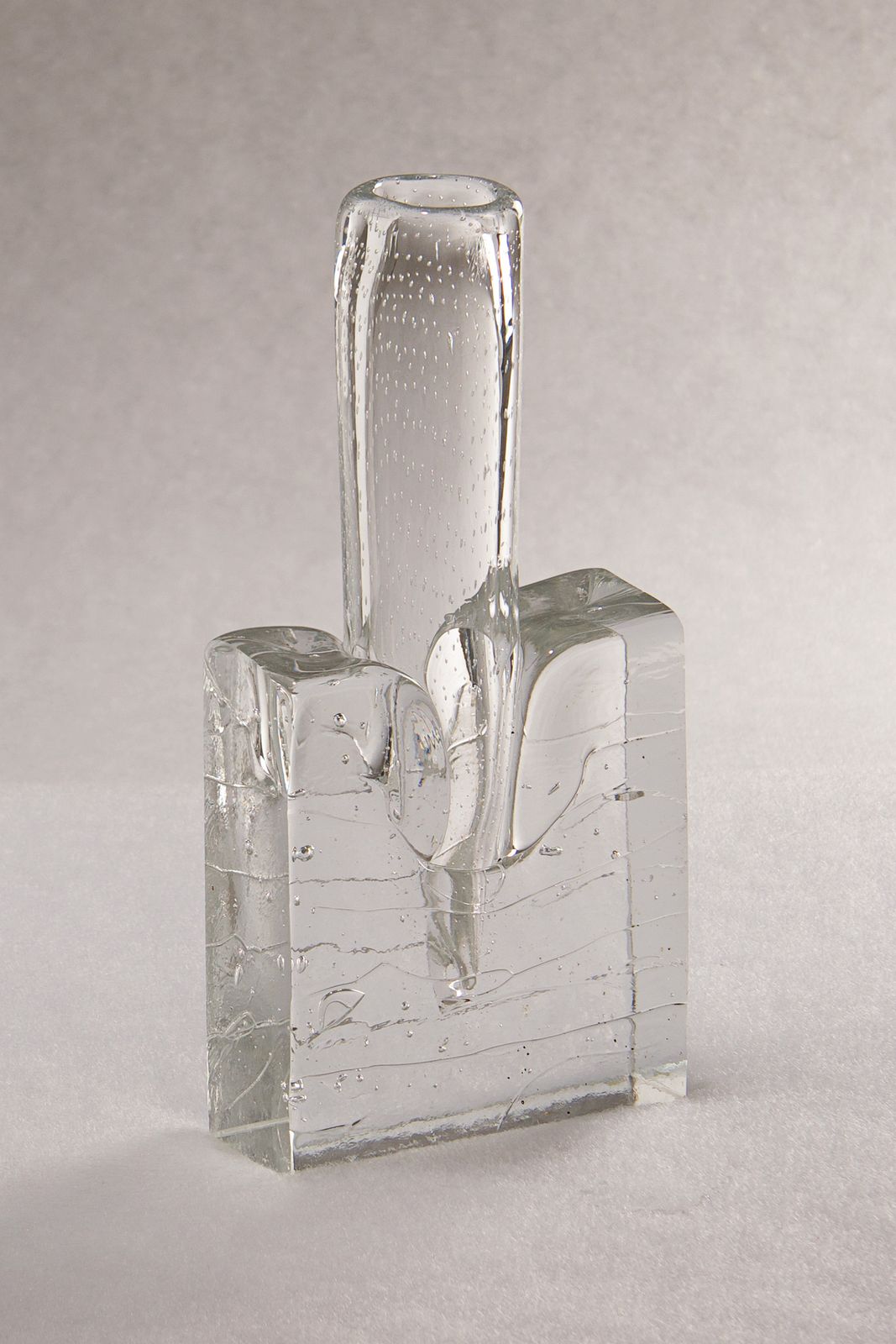 photo furniture 'L'ultimatum' Vase In Glass   Sem Schanzer (As L'anverre)
