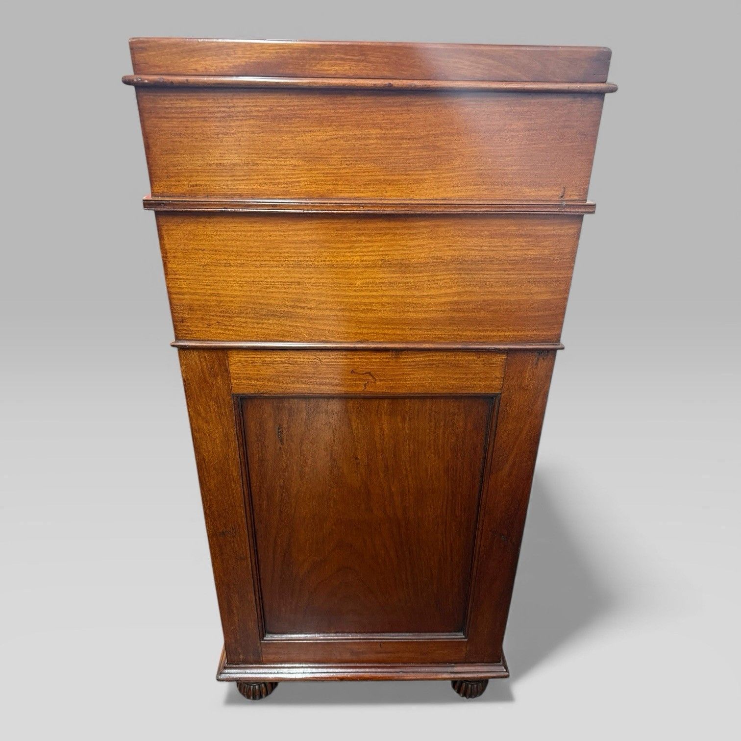 photo vinterior Antique Mahogany Davenport Desk By Gillows Of Lancaster