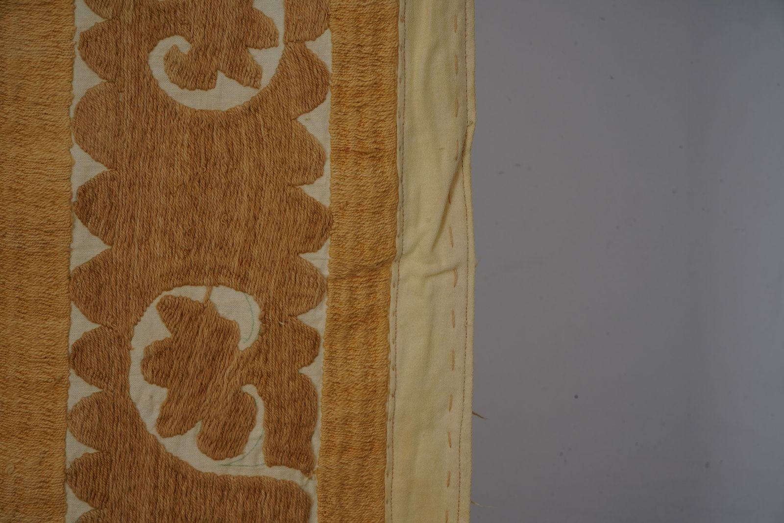 photo furniture Suzani White Washed Pale Tribal Camel Uzbek Cloth 4'3'' X 4'6''