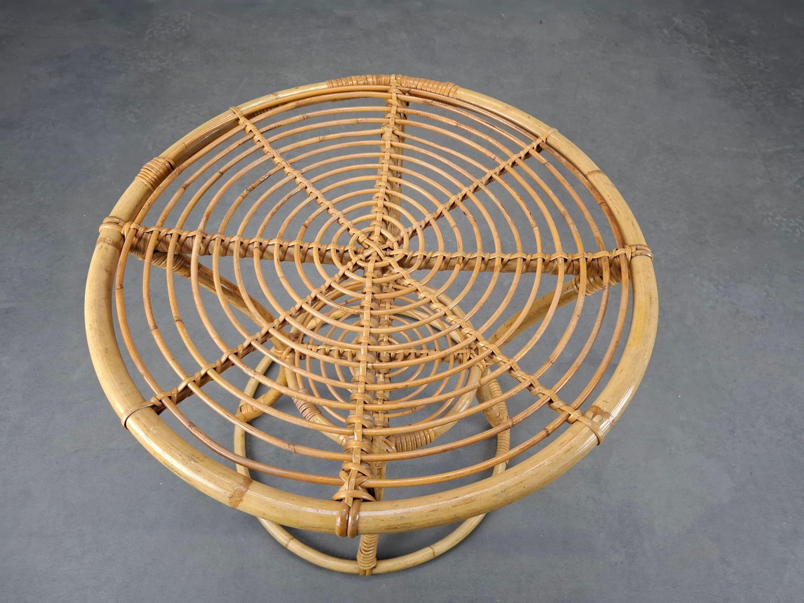 photo vinterior Czechoslovak Midcentury Rattan And Bamboo Side Table, 1960s