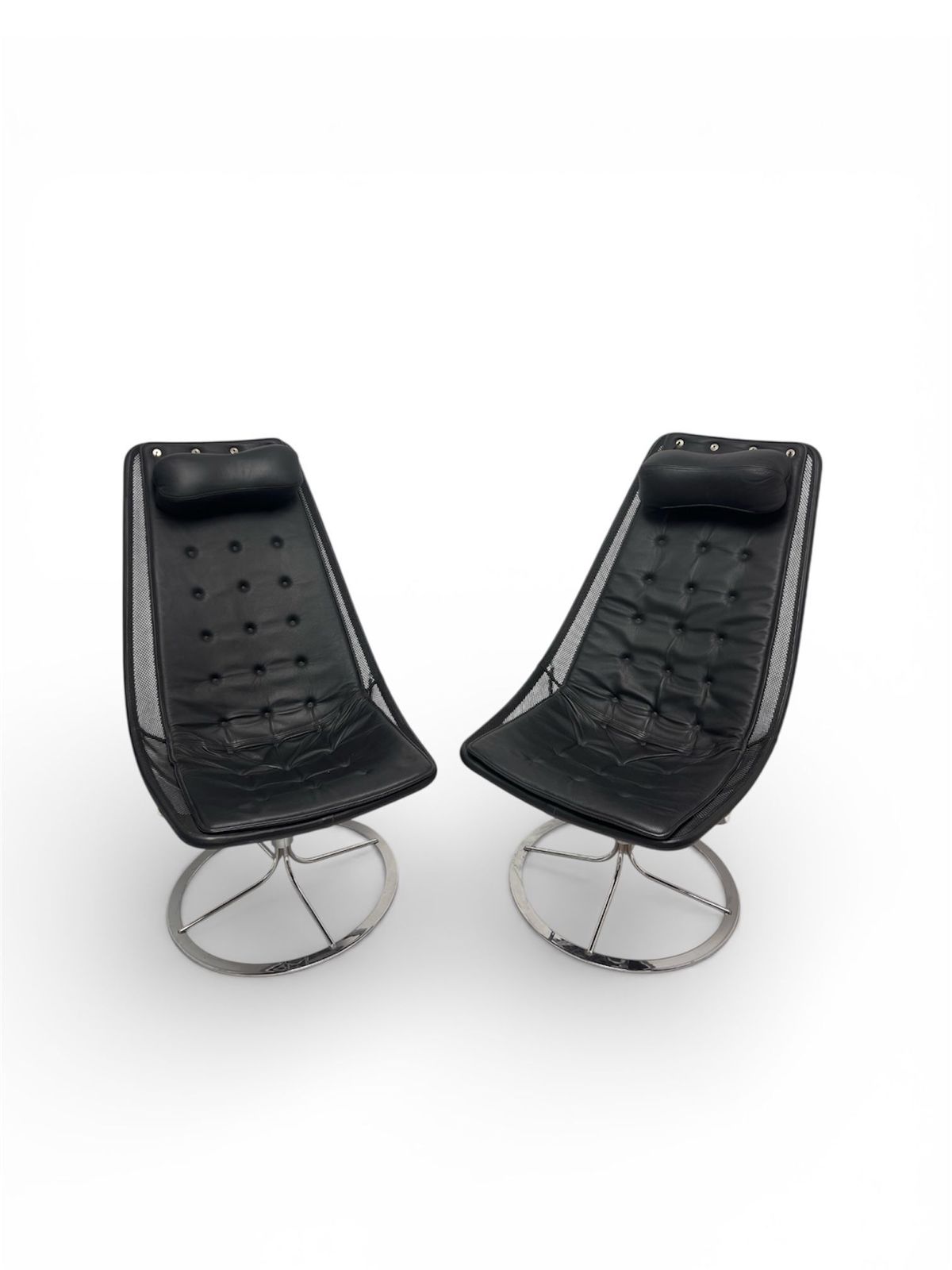 Bruno Mathsson ‘Jetson’ Swivel Lounge Chairs In Black Leather For Bruno Mathsson International, 2015 – Set Of Two photo furniture