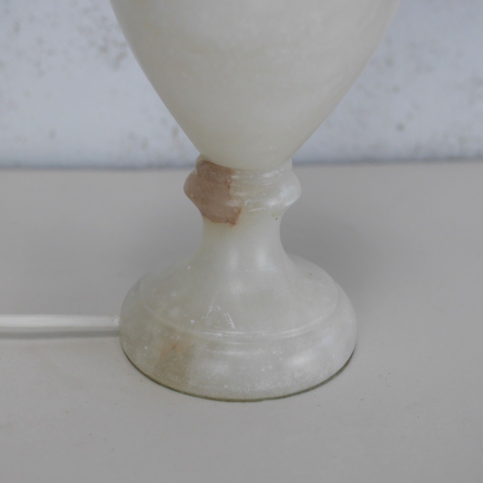 photo vinterior Alabaster Marble Neoclassical Urn Table Lamp Italian Marble Brass #103076