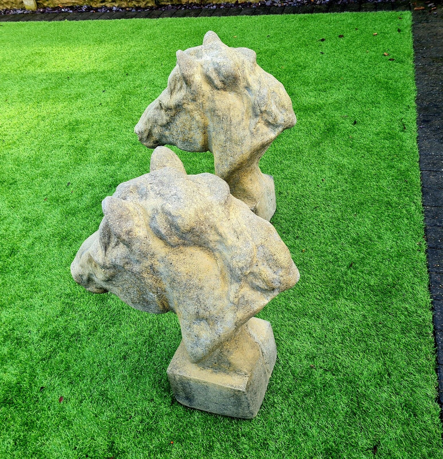 410.0 Pair Vintage Style Horse Piers English Stone Delivery Available 0075. photo