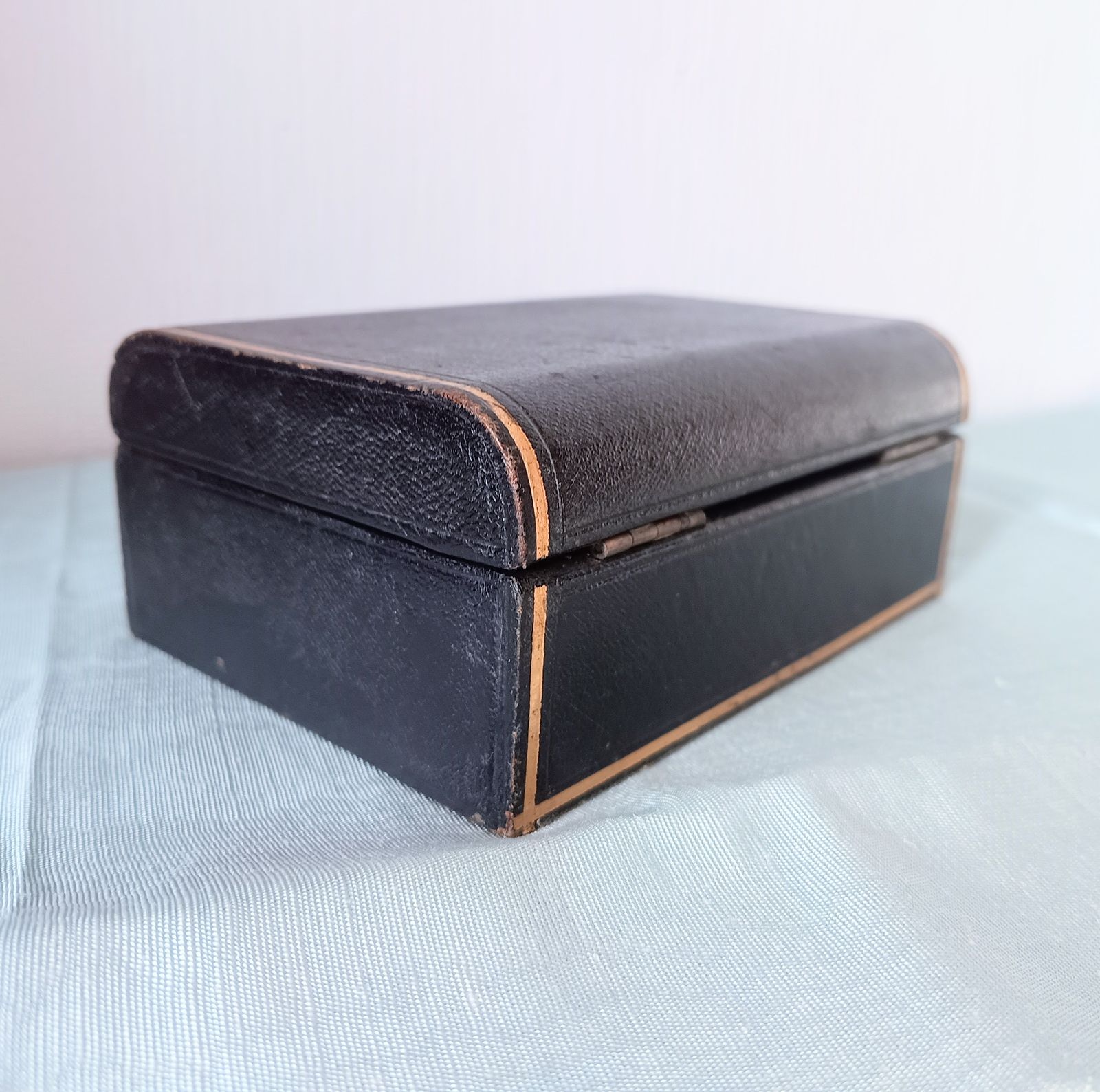 photo furniture Victorian Gold And Silver Bullion Or Coins Cash Chest Or Jewellery Box, Embossed Gold Letters