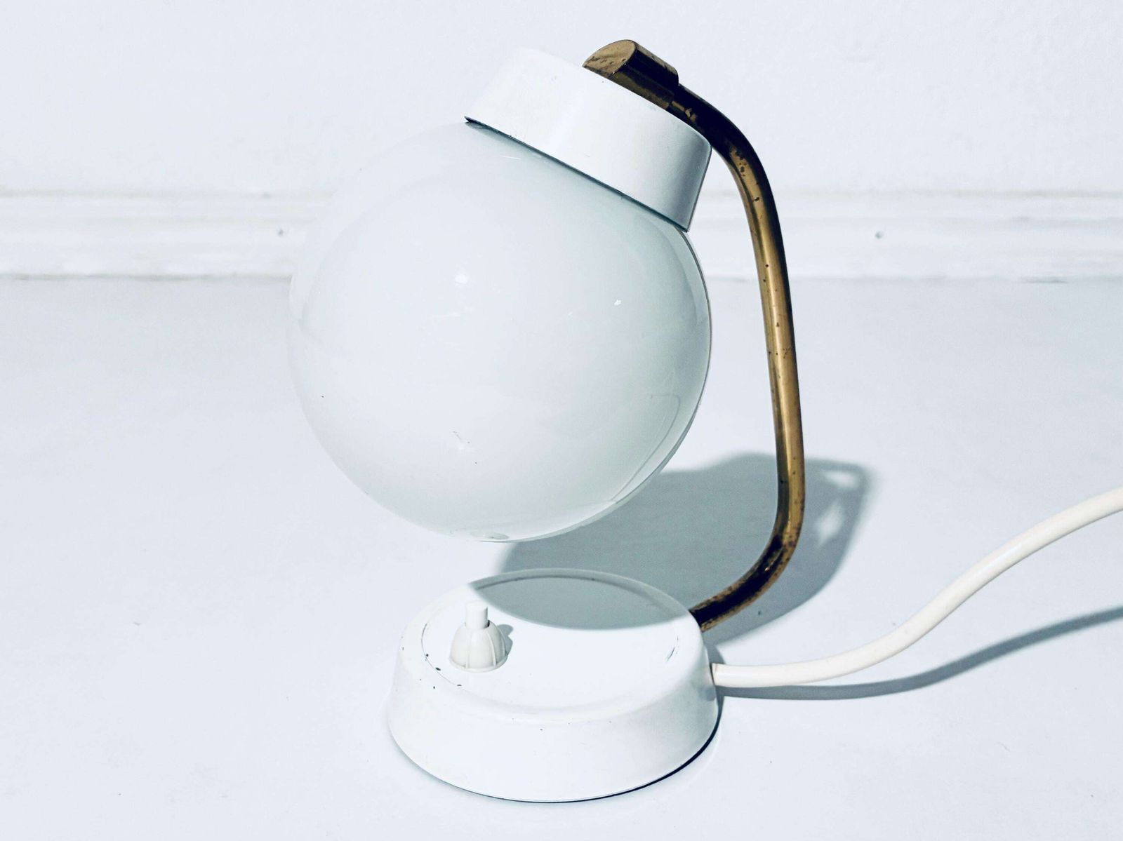 Mid Century White Table Bulb Lamp Glass / Elegant 1950s Vintage Decor photo Lighting