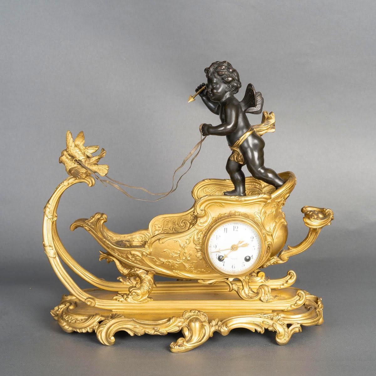 Gilt Bronze Clock, Napoleon III Period, 19th Century. photo vinterior