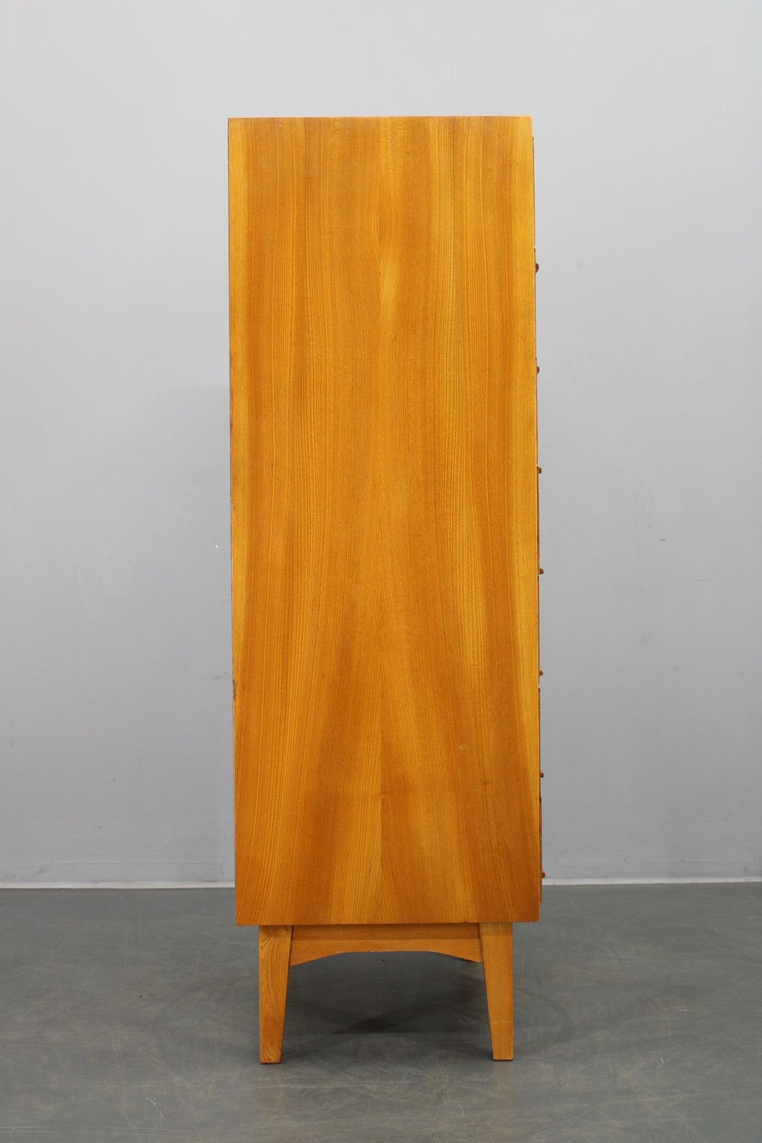 photo vintage Mid Century Czechoslovak Maple Chest Of Drawers, 1960s