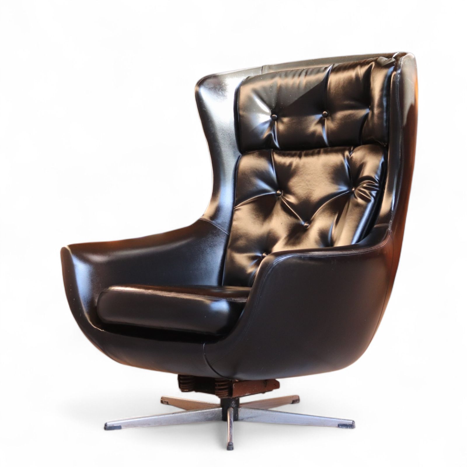 Mid Century Black Faux Leather Egg Chair Swivel Armchair photo for sale