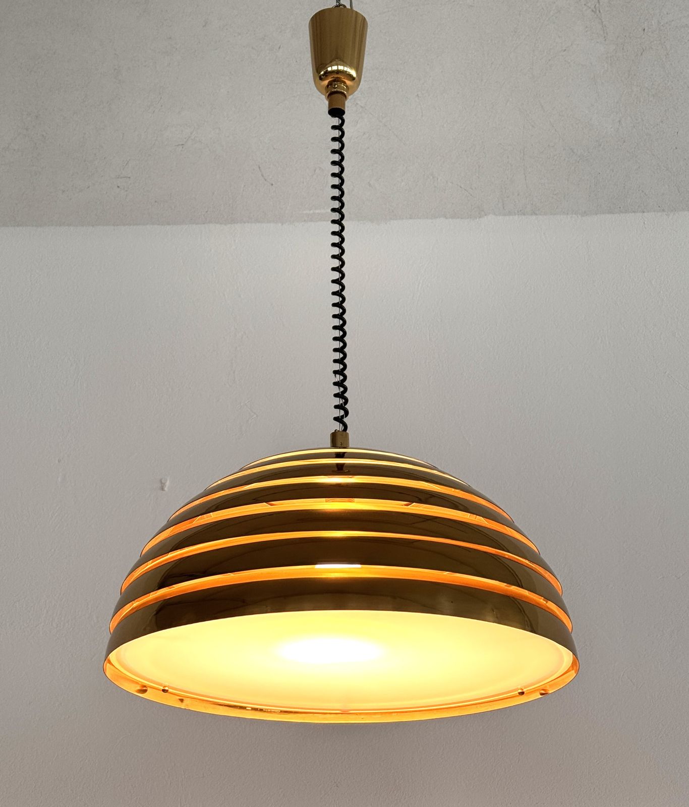 photo vinterior 1960s Midcentury Modern Brass Chandelier By Vereinigte Werkstätten