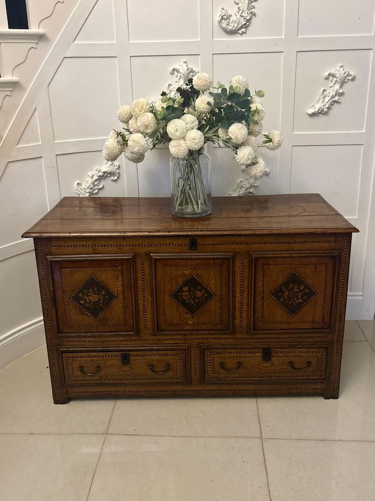Exceptional Quality 17th Century Antique Oak Mule Chest With Marquetry Inlay photo vinterior
