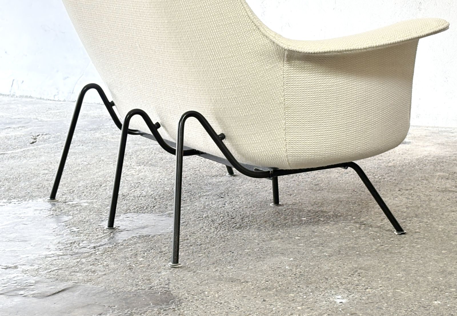 photo furniture Rare 1950ies Sitwell Sofa Designed By Hans Bellmann For Straessle & Söhne, Switzerland