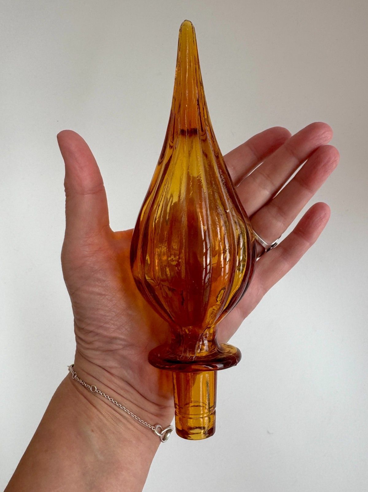 75.0 Xl Amber Glass Empoli Genie Bottle With Stopper (Slightly Damaged) 67cm A/F photo