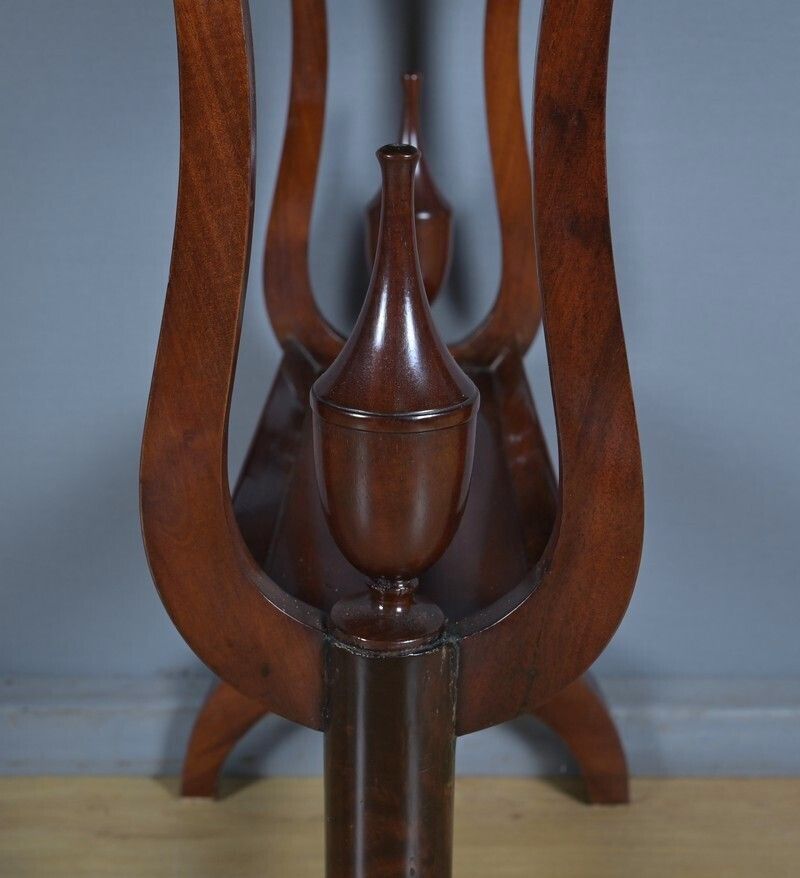 photo furniture Mahogany Burl Trinket Table, Empire Period – Early 19th Century