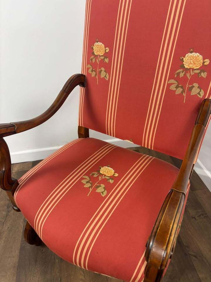 Victorian Style Reproduction Mahogany Upholstered Armchair photo 349.0