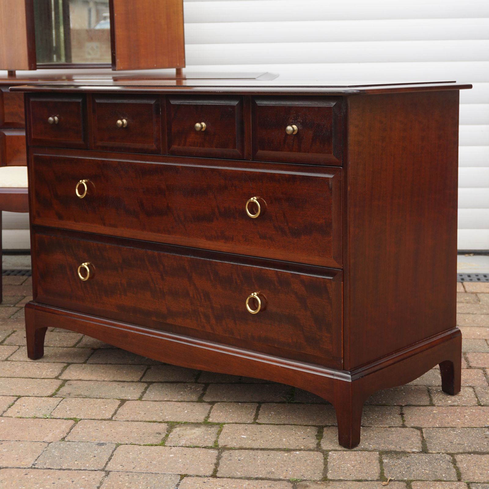 photo furniture Stag Minstrel Bedroom Set Solid Wood Job Lot Bedside & Dressing Table And Lowboy Chest Of Drawers