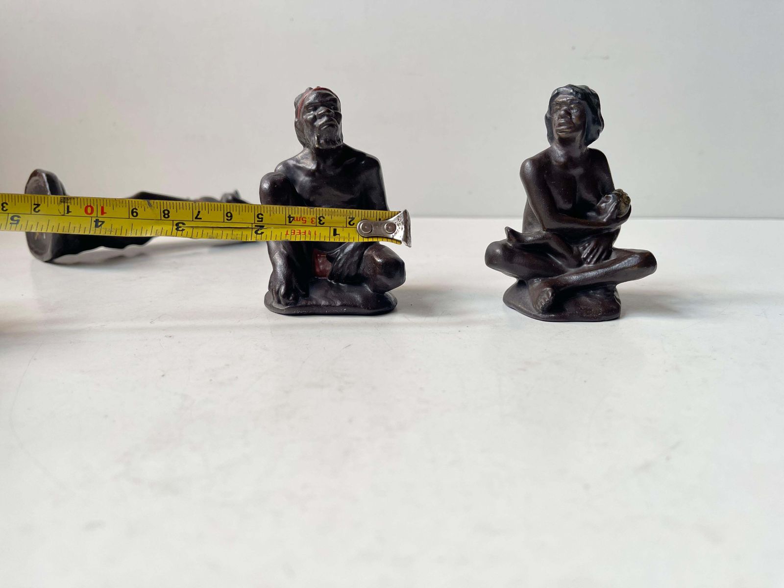 photo vinterior Darbyshire Pottery Family Of Aboriginal Indigenous Figurines, 1950s, Set Of 3