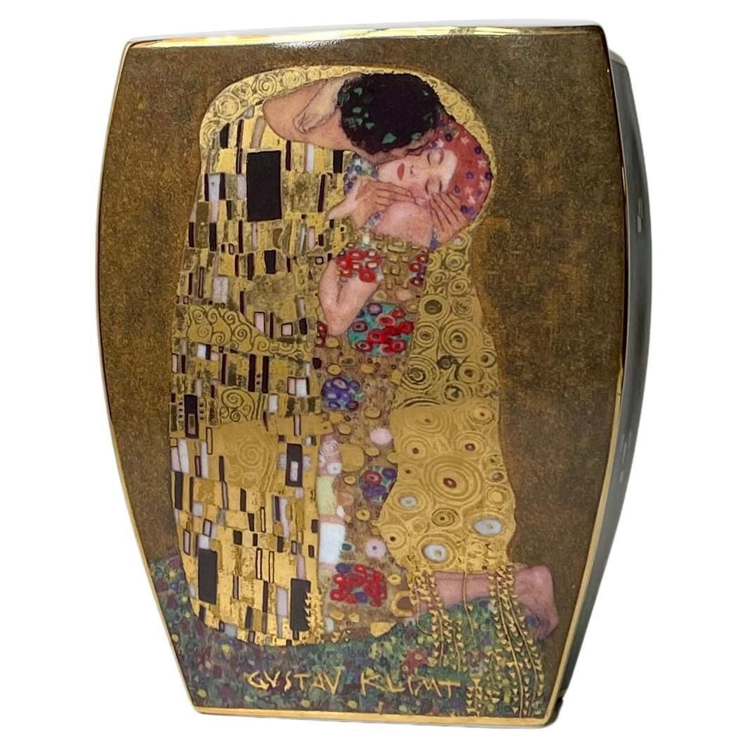 German Goebel Artis Orbis Porcelain Vase   Gustav Klimt 'The Kiss'